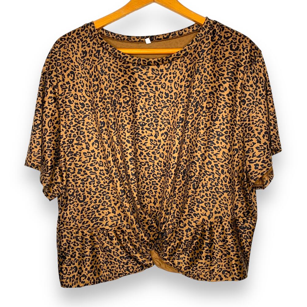 3/$20  NWOT SHEIN women's short sleeve cheetah print knotted front crop top 3X